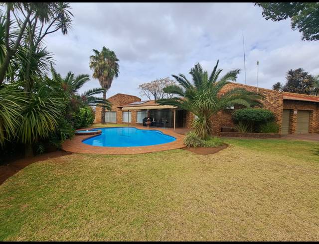 3 BEDROOM HOUSE FOR SALE IN FALCON RIDGE